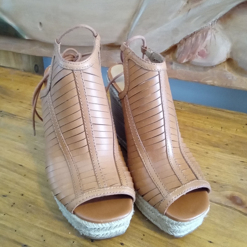 Lucky Brand Laceey Sz 7 Brown faux Leather Wedges w/4" Heel Lace-up Ankles